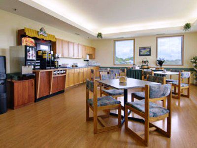 Super 8 By Wyndham Prince Albert Restaurante foto